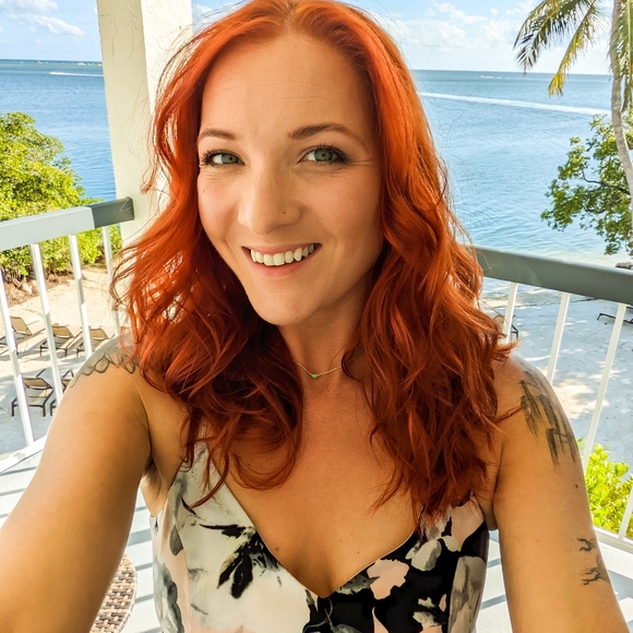 Meet your Posher, Gina - Picture 1 of 1